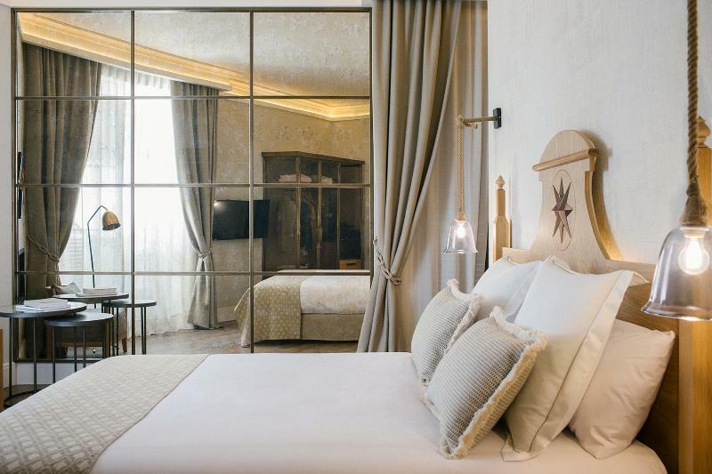 Hotel Antigua Palma - Casa Noble Zewnętrze zdjęcie A suite at the Mandarin Oriental, Paris
